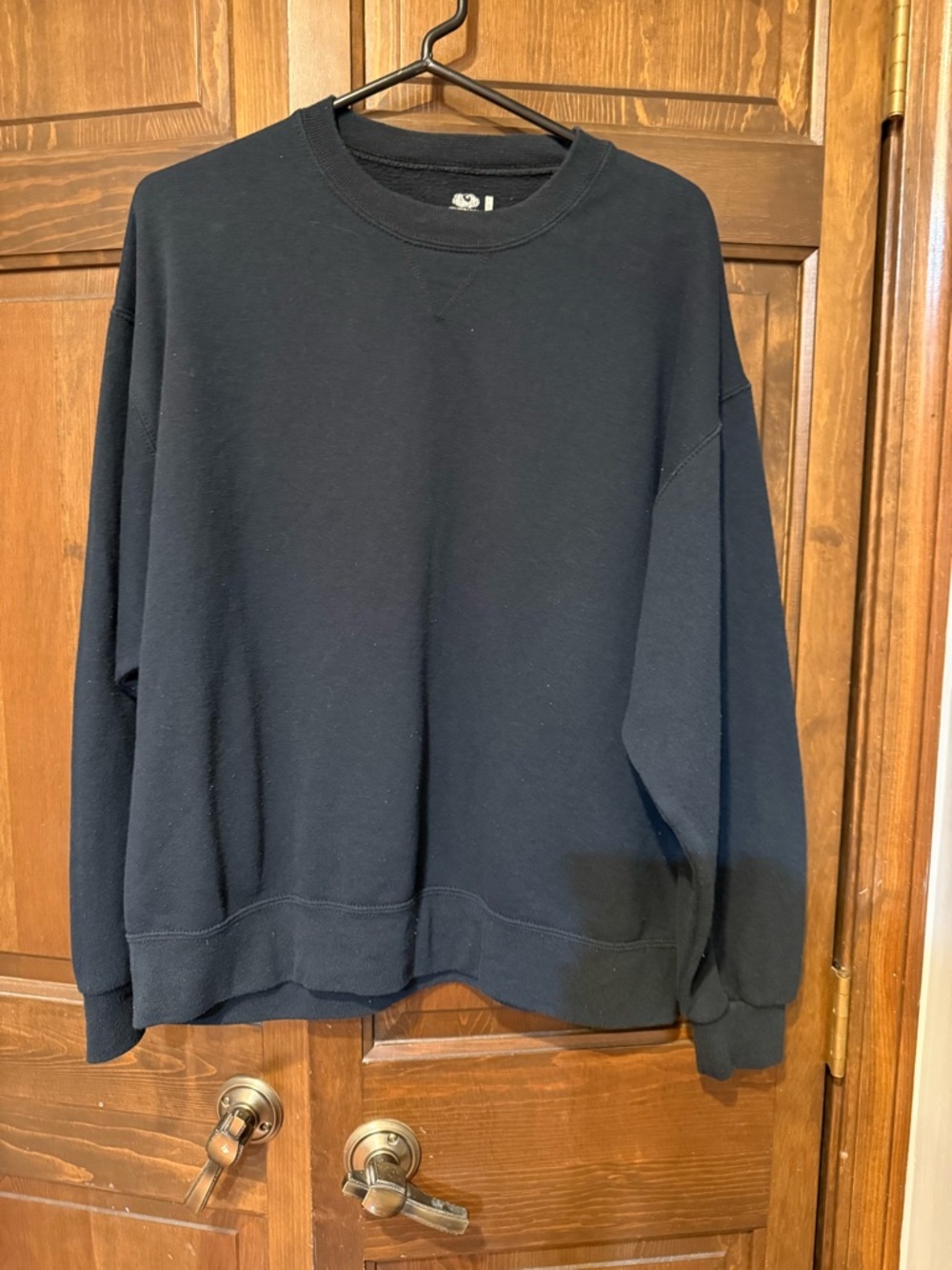 Fruit of the Loom Black Crewneck Sweatshirt
